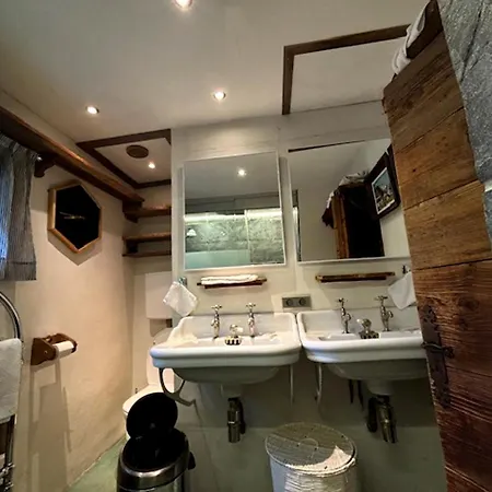 Les De Philippe Avec Jacuzzis Privatifs ホテル シャモニー