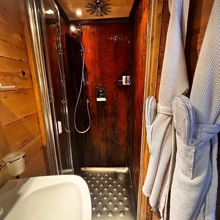 Les De Philippe Avec Jacuzzis Privatifs