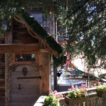 Hotel Les De Philippe Avec Jacuzzis Privatifs Chamonix