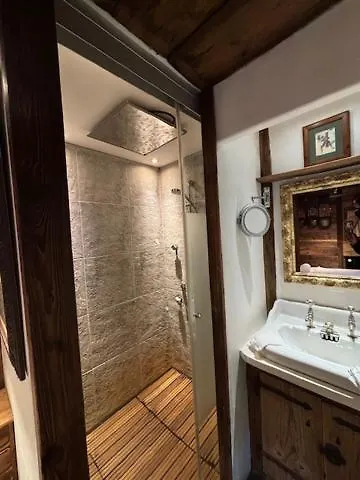 Les De Philippe Avec Jacuzzis Privatifs Chamonix