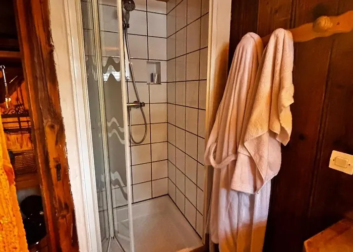 Hotel Les De Philippe Avec Jacuzzis Privatifs *