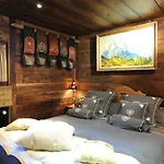 Otel Les De Philippe Avec Jacuzzis Privatifs