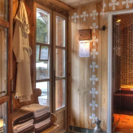 Les De Philippe Avec Jacuzzis Privatifs Hotel *