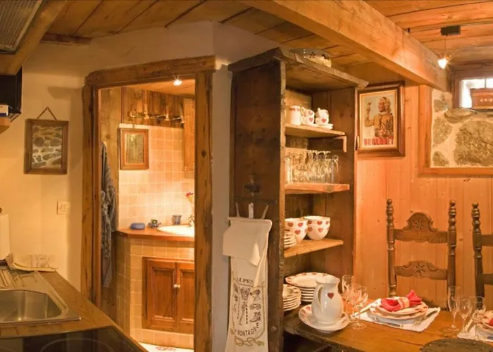 Отель Les De Philippe Avec Jacuzzis Privatifs *