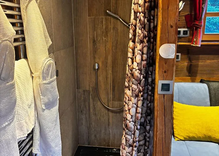 Отель Les De Philippe Avec Jacuzzis Privatifs Шамони